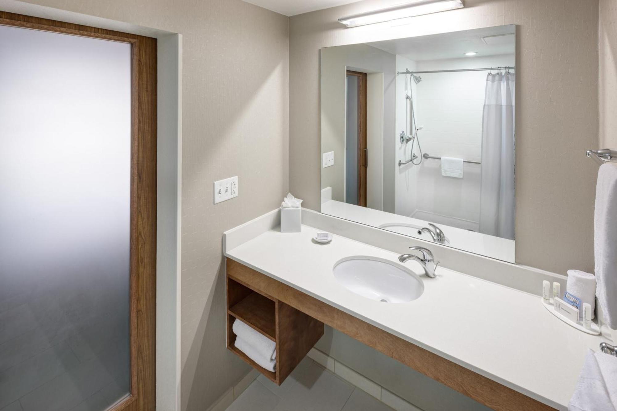 Springhill Suites By Marriott Salt Lake City Airport Εξωτερικό φωτογραφία
