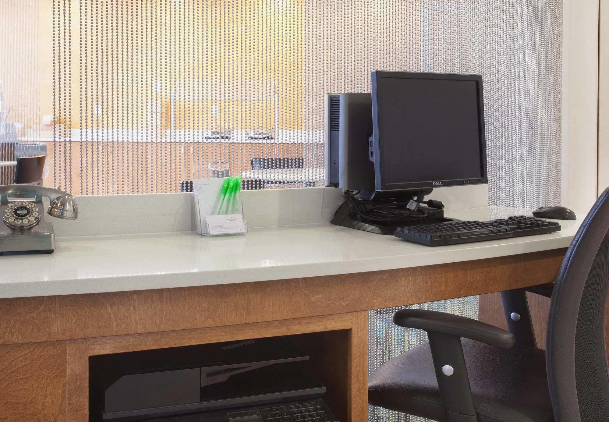Springhill Suites By Marriott Salt Lake City Airport Εξωτερικό φωτογραφία
